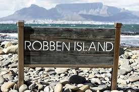 Special Offer: Table Mountain & Robben Island Explorer